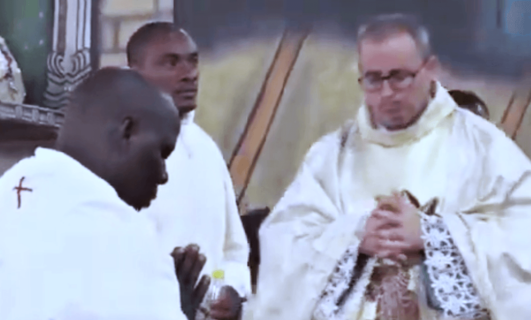 CAMERUN: ORDINAZIONE SACERDOTALE DI FRA THOMAS
