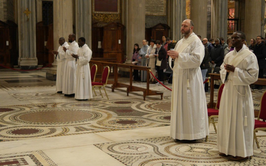 Fra Pietro e Fra Auguste sacerdoti e tre diaconi al servizio di Dio e degli uomini